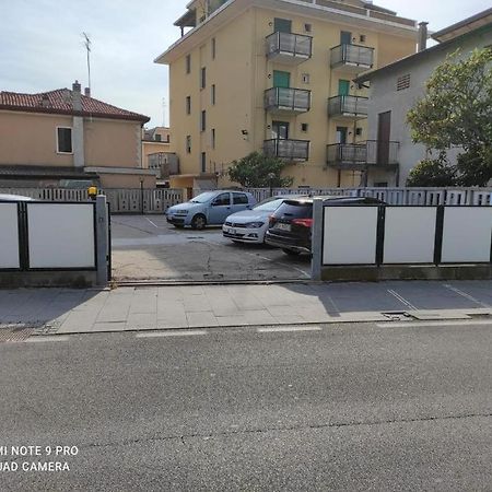 Quito - Dietro Piazza Mazzini - Immobil Relax Lido di Jesolo Bagian luar foto